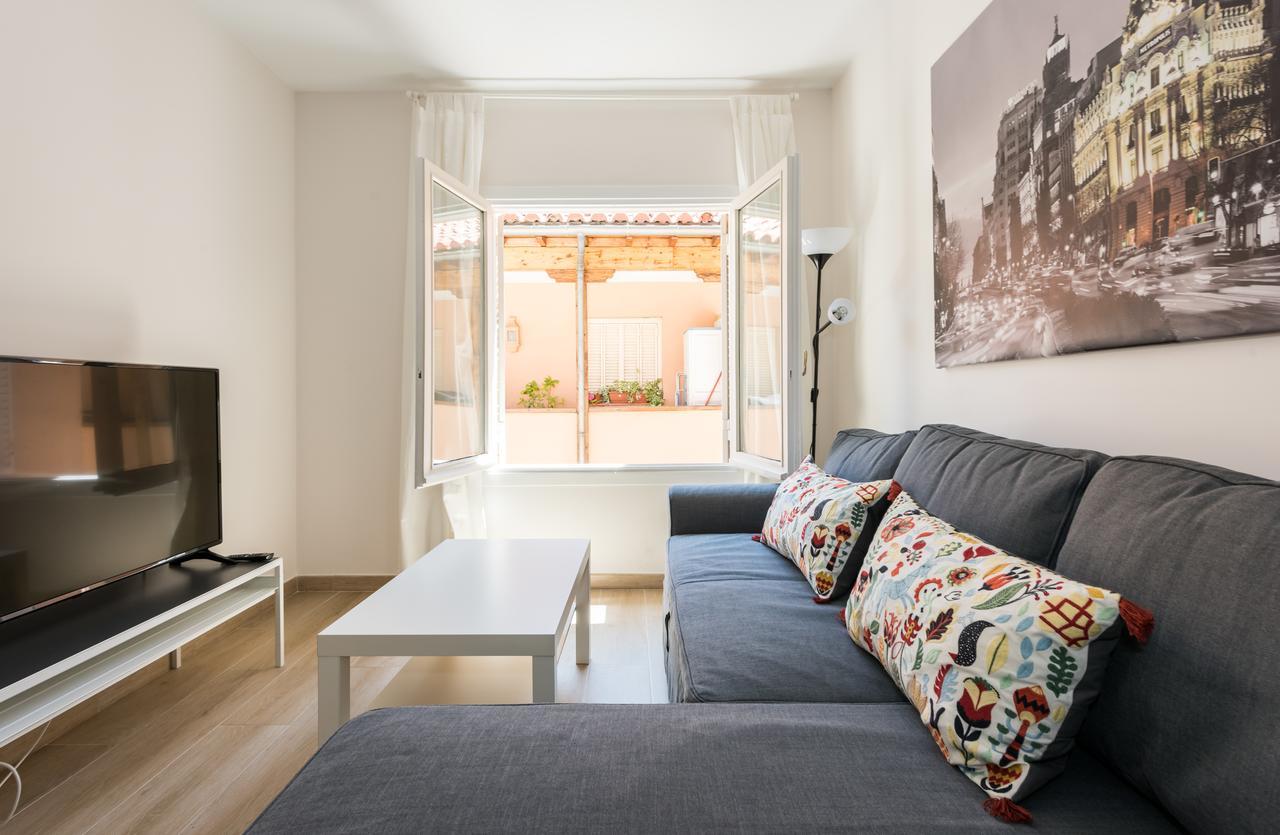 Piso En Edificio Barroco Madrid. Appartement Buitenkant foto
