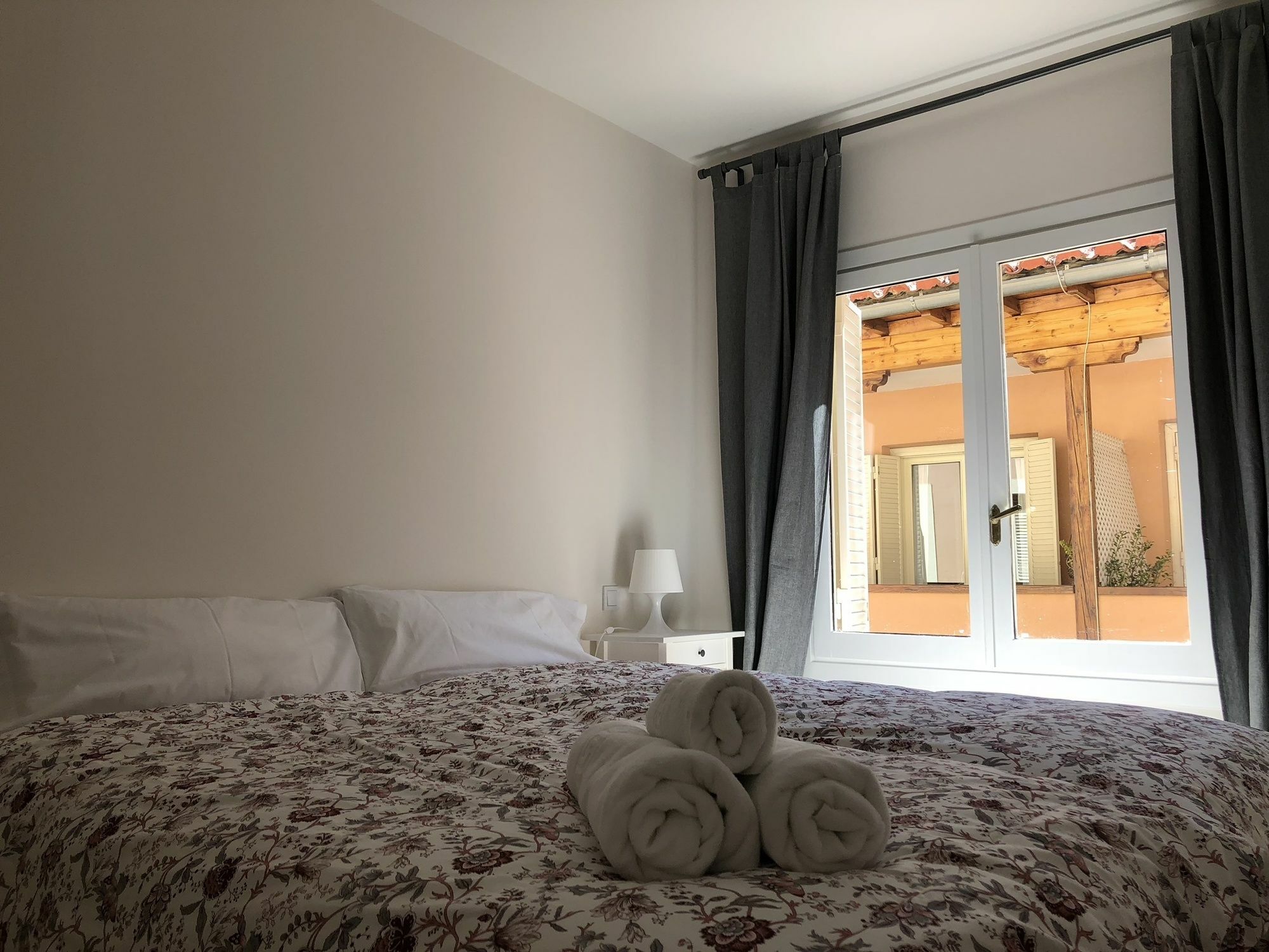 Piso En Edificio Barroco Madrid. Appartement Buitenkant foto
